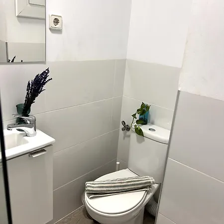 Privada En Hospitalet Couette-café