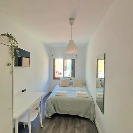 Privada En Hospitalet Couette-café