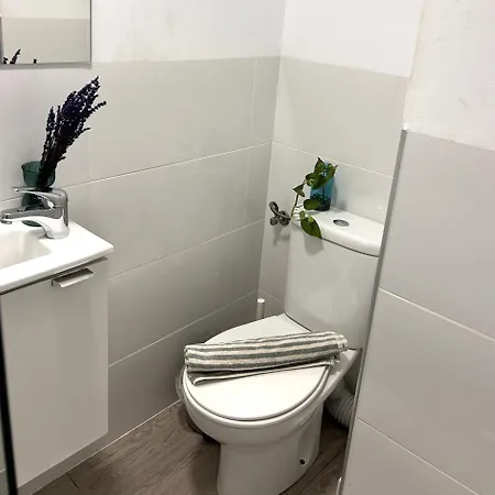 Privada En Hospitalet Bed & Breakfast