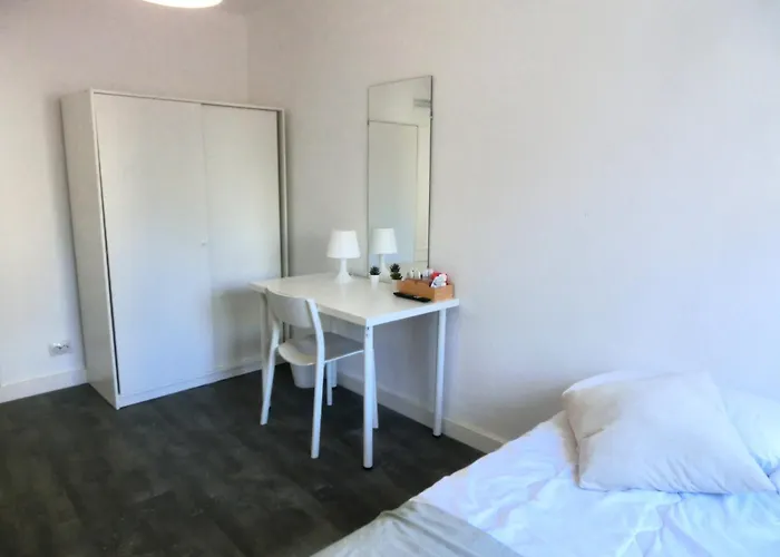 Bed & Breakfast Privada En Hospitalet *